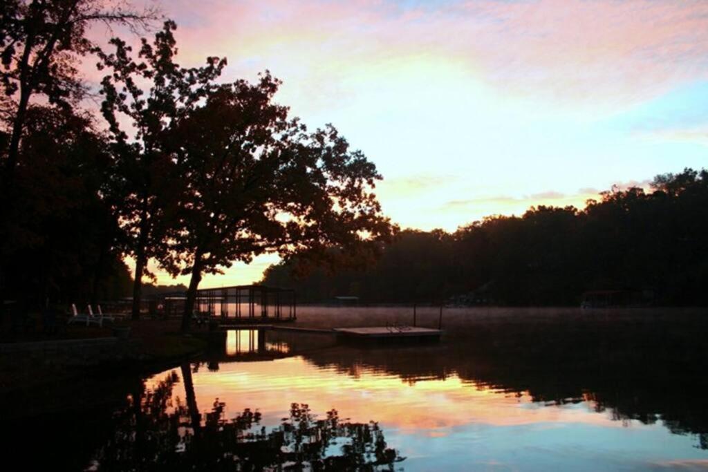 #02 - Unique Lakeside Studio Cottage- Pet Friendly 핫스프링스 외부 사진